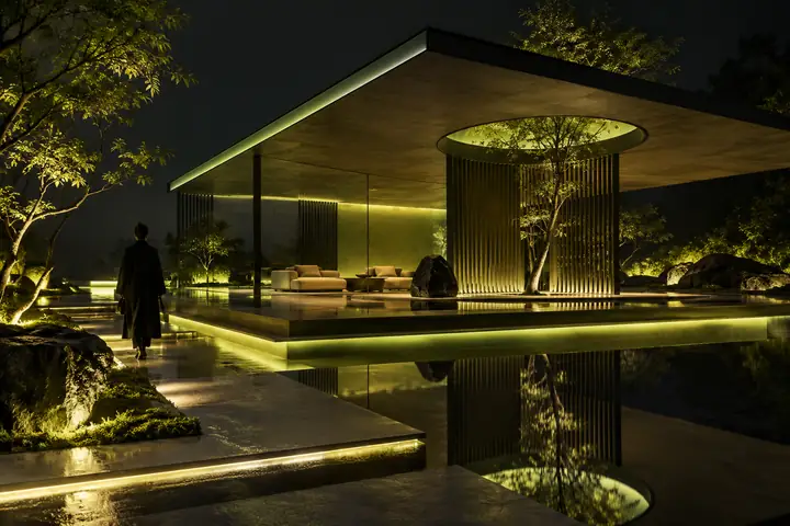 Un pavillon architectural moderne et simplifié, rendu sur un fond sombre avec un éclairage vert citron doux.